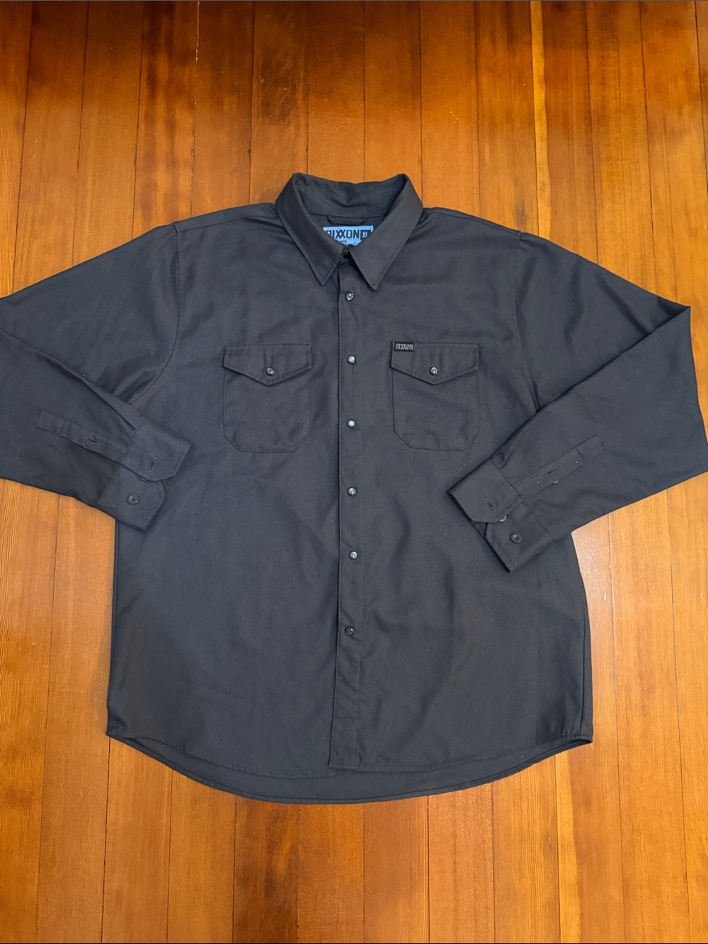DIXXON Black Long-Sleeve Casual Button-Down Shirt